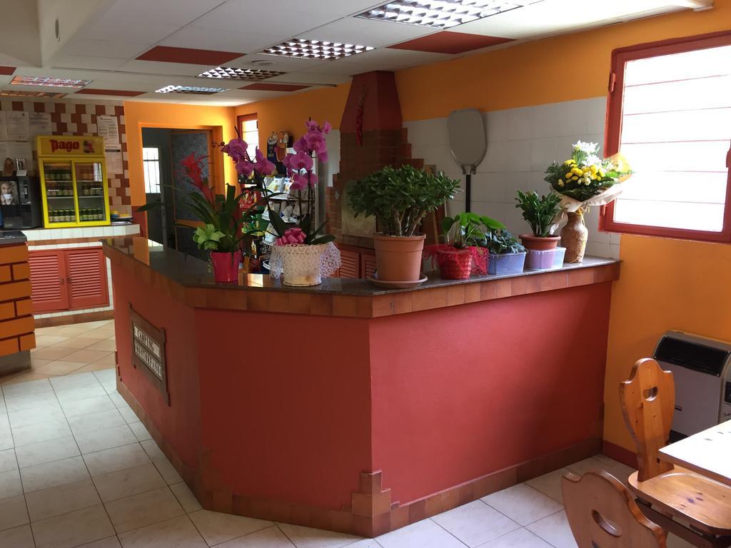 Camping Montorfano Zewnętrze zdjęcie