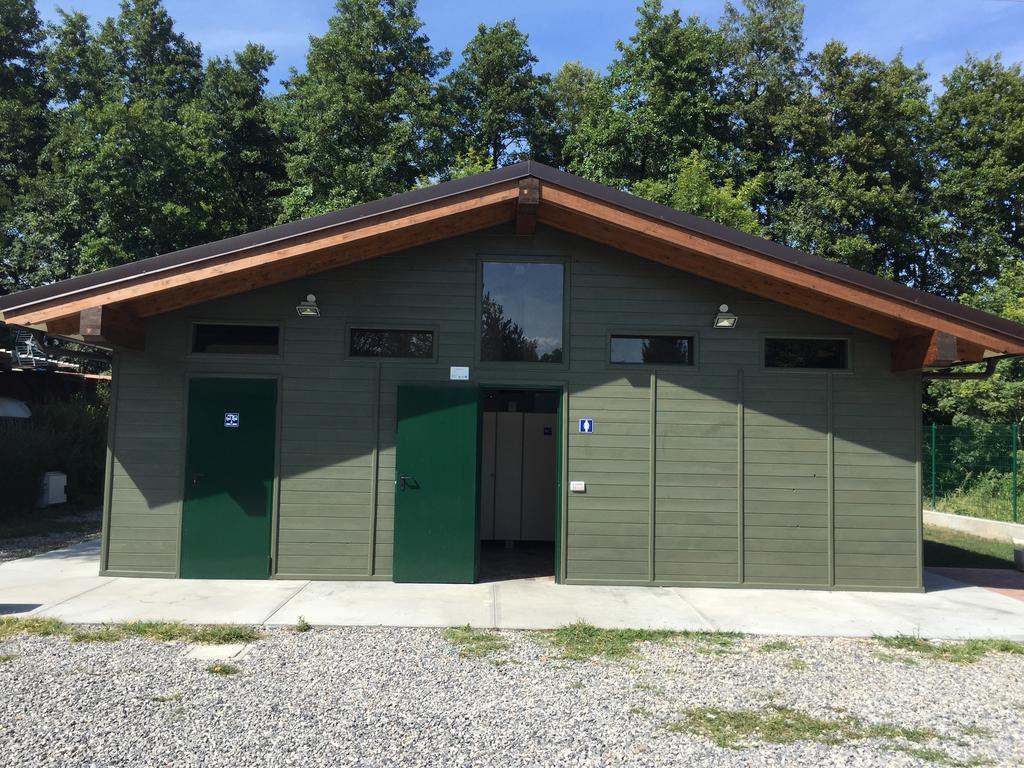 Camping Montorfano Zewnętrze zdjęcie